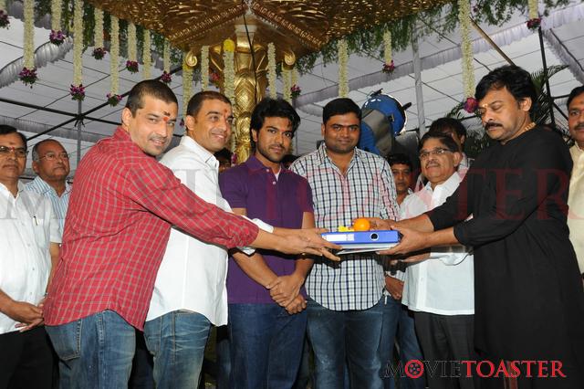 Ram Charan Yevadu Muhurat - 121