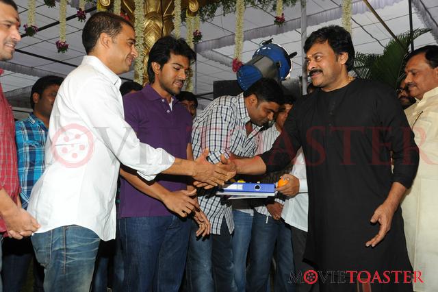 Ram Charan Yevadu Muhurat - 128