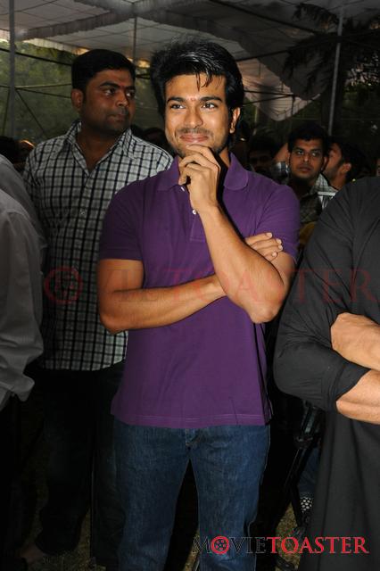 Ram Charan Yevadu Muhurat - 158