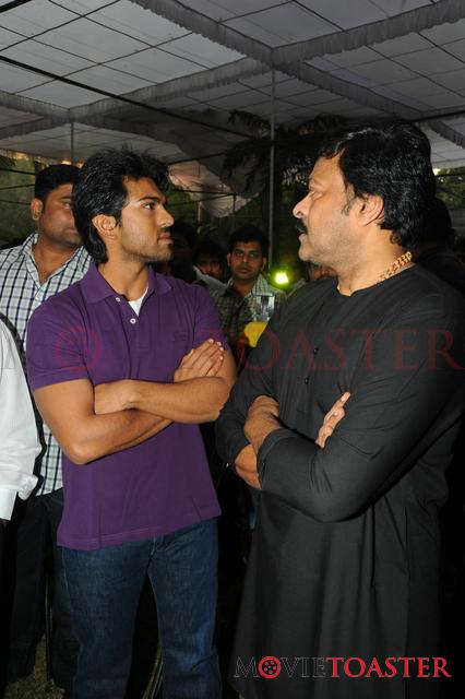 Ram Charan Yevadu Muhurat - 162