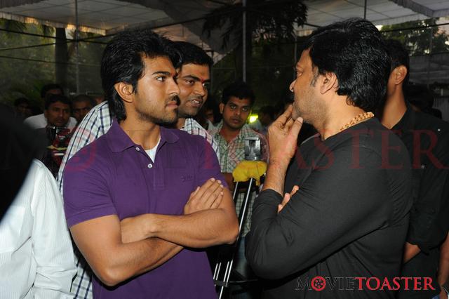 Ram Charan Yevadu Muhurat - 163