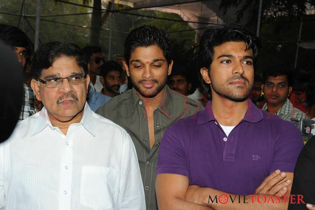 Ram Charan Yevadu Muhurat - 189