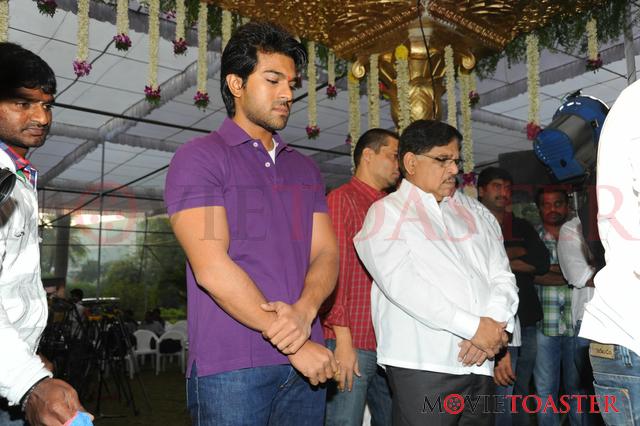 Ram Charan Yevadu Muhurat - 83