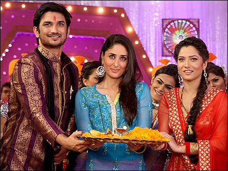 Kareena Kapoor on sets of TV show 'Pavitra Rishta'